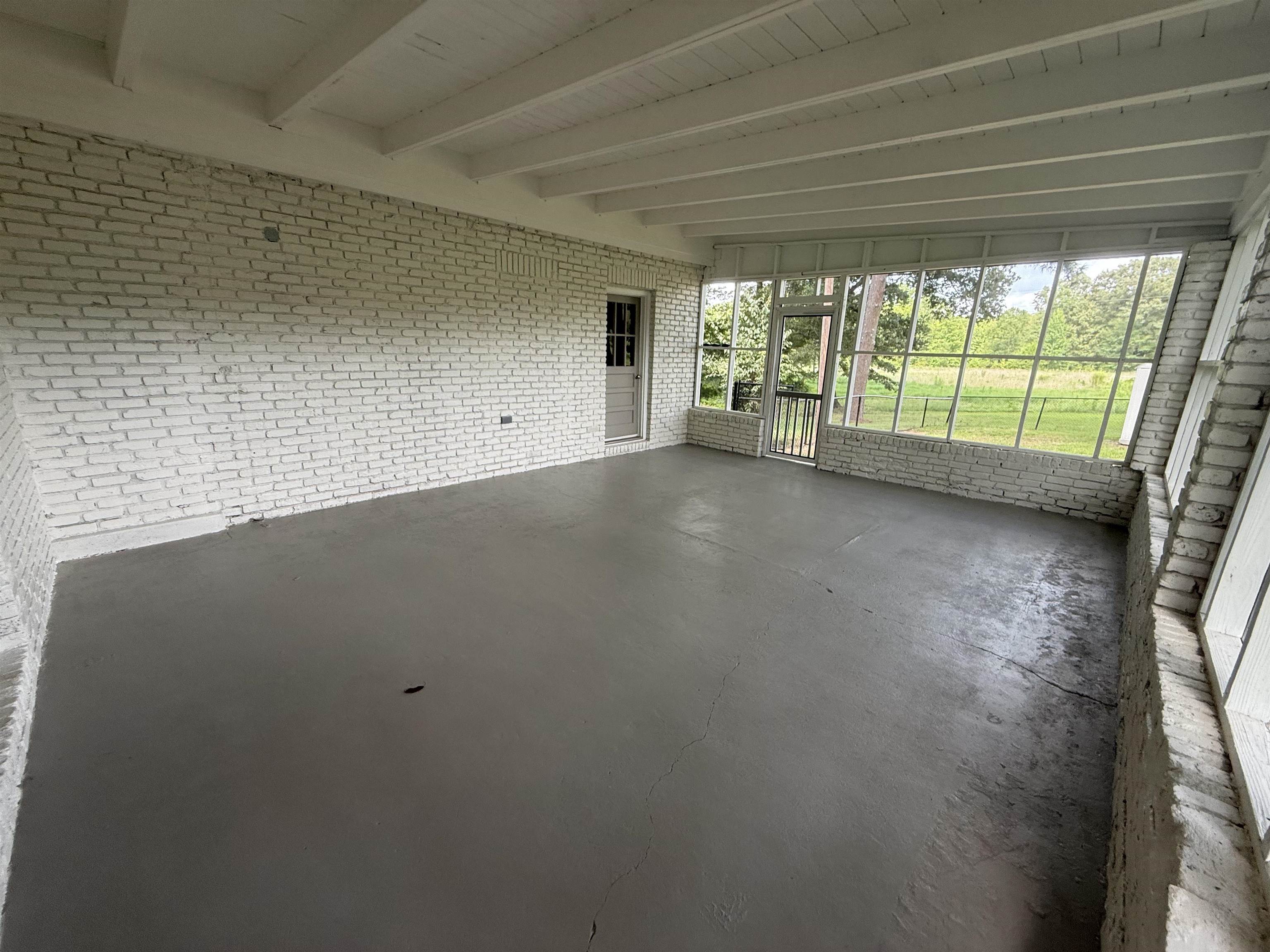 1835 PLEASANT GROVE RD