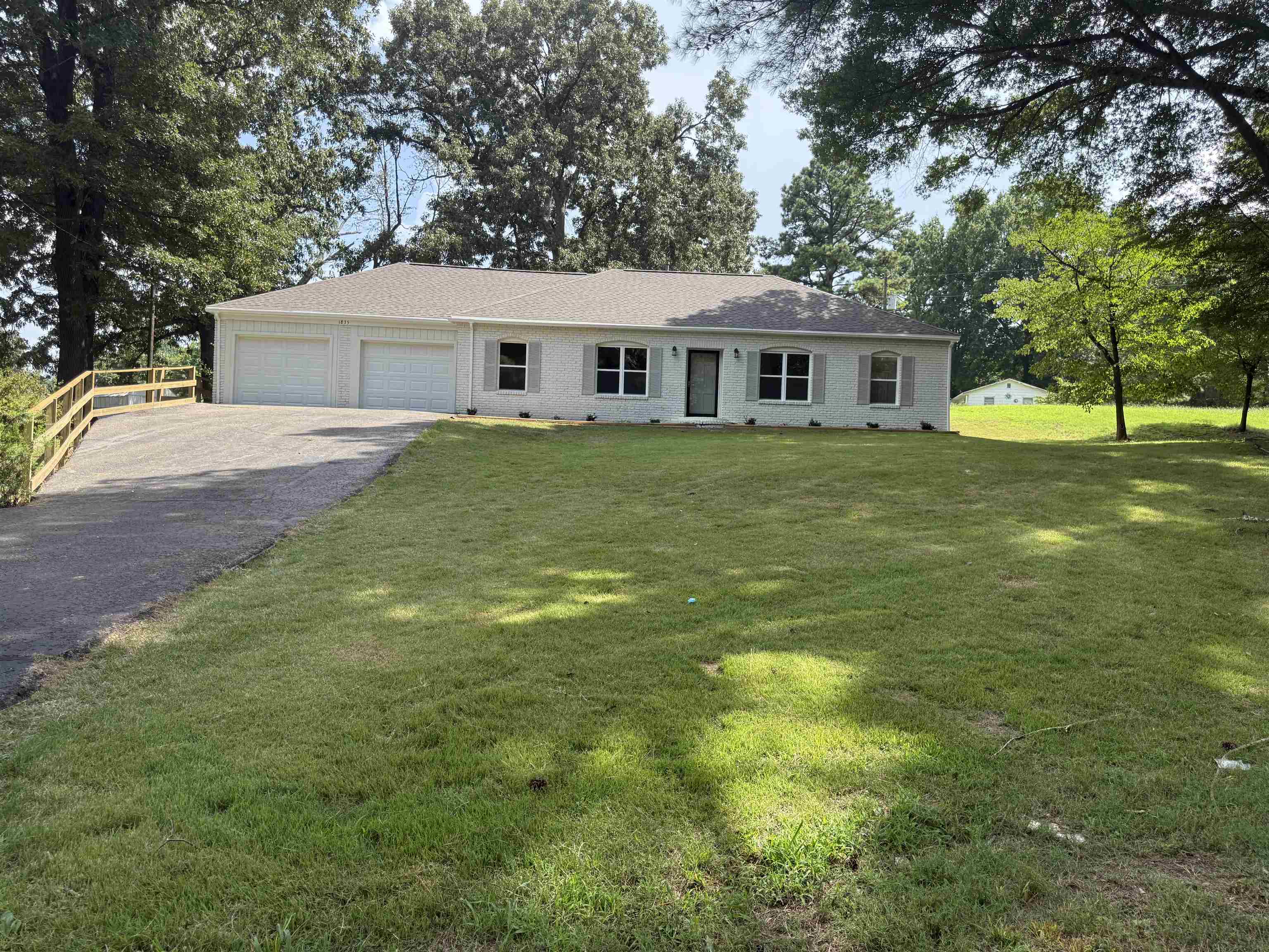 1835 PLEASANT GROVE RD