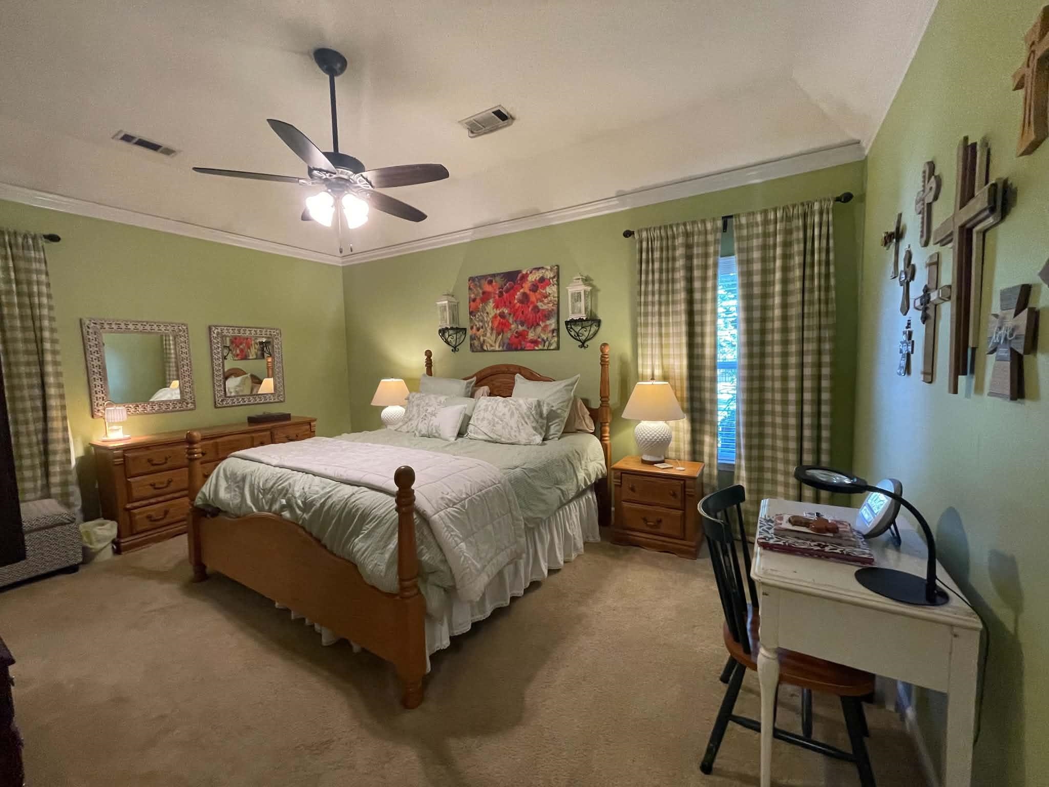 220 COUNTRYSIDE DR