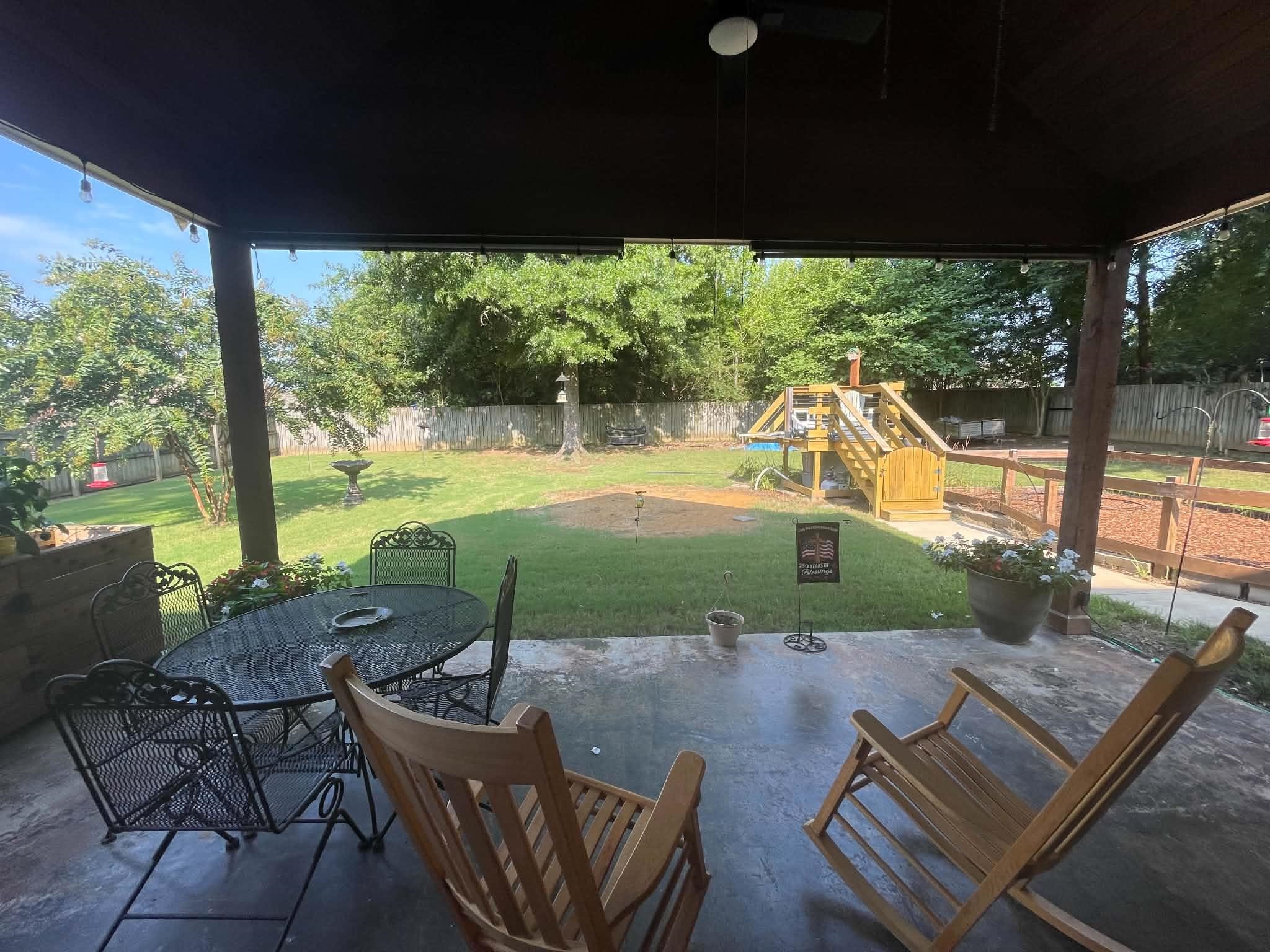 220 COUNTRYSIDE DR