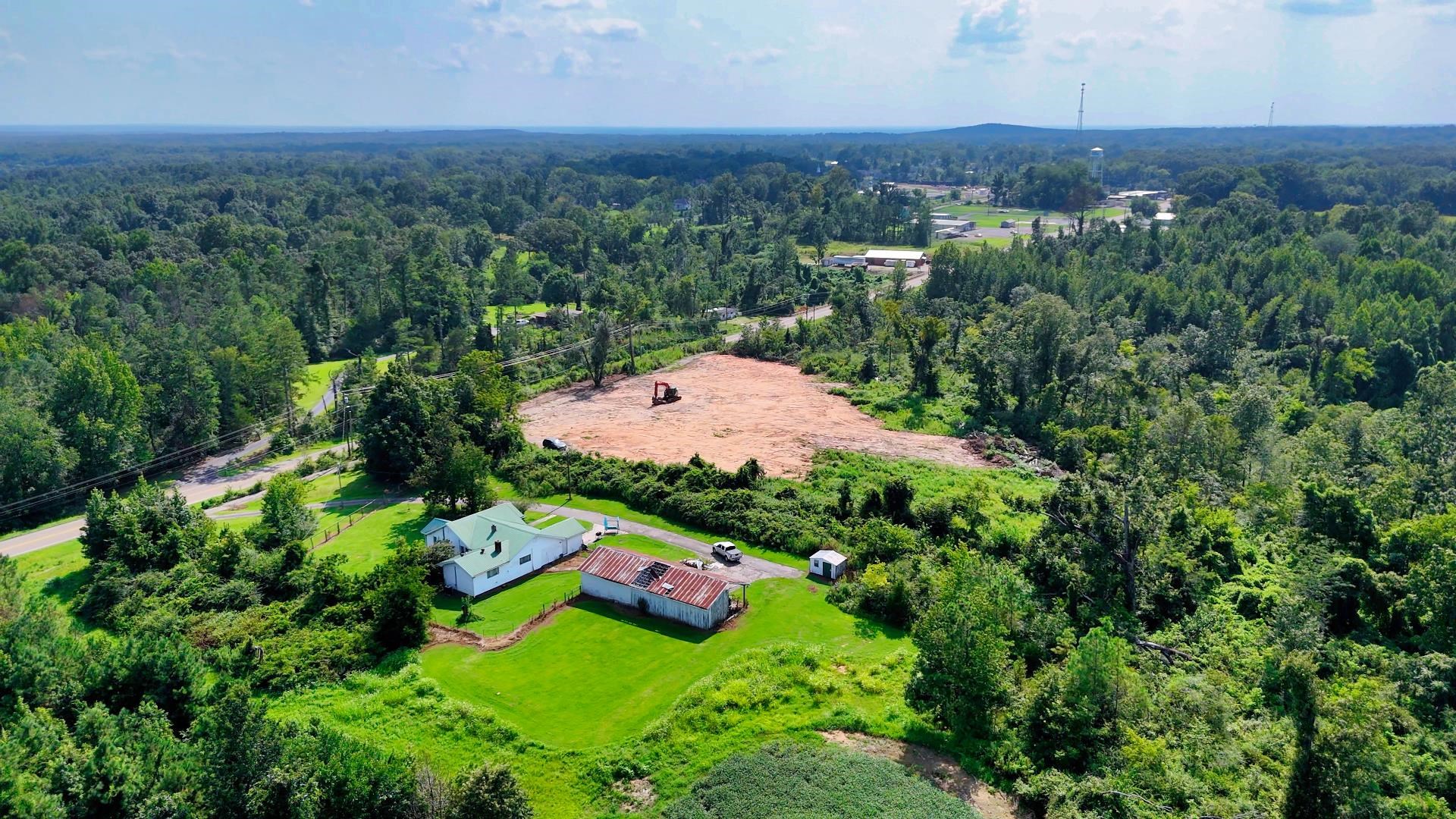 414 57 HWY E