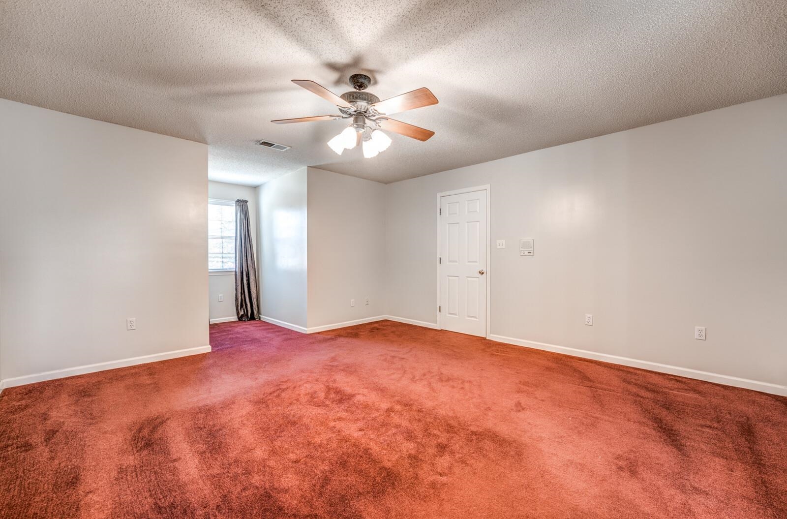 4200 MARY LYNN DR