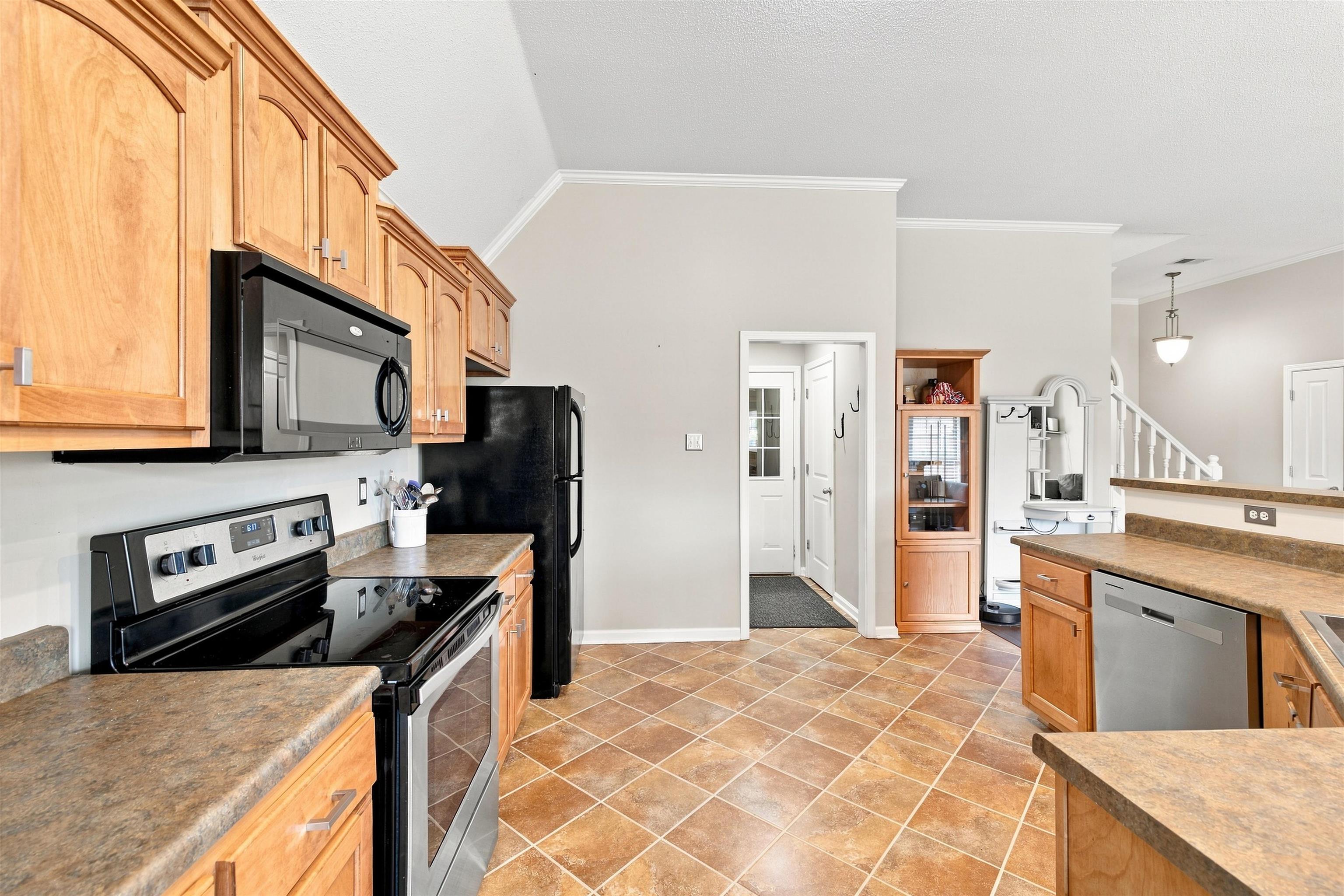 255 CAMERON DR