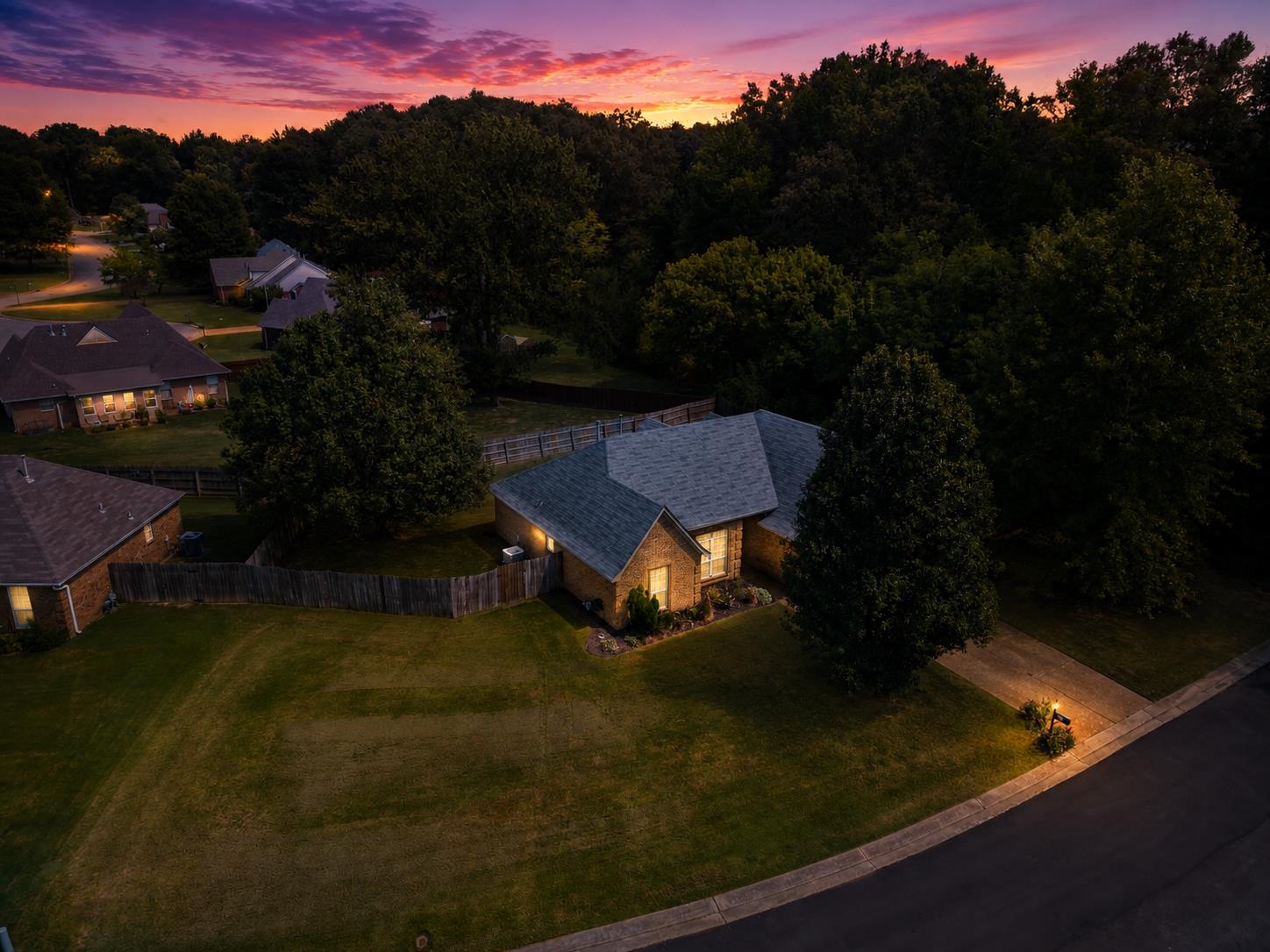 255 CAMERON DR