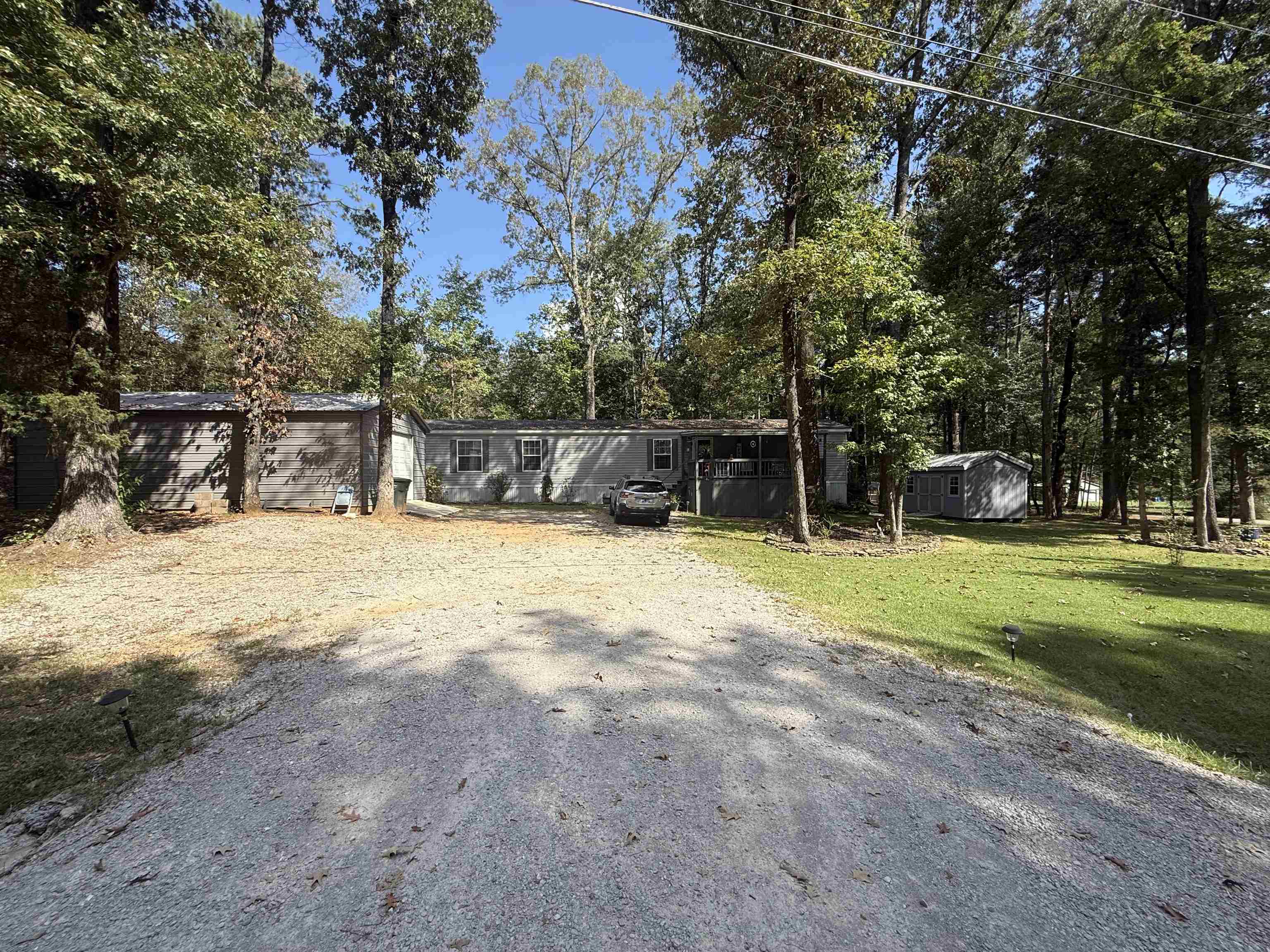 185 PINETREE RD