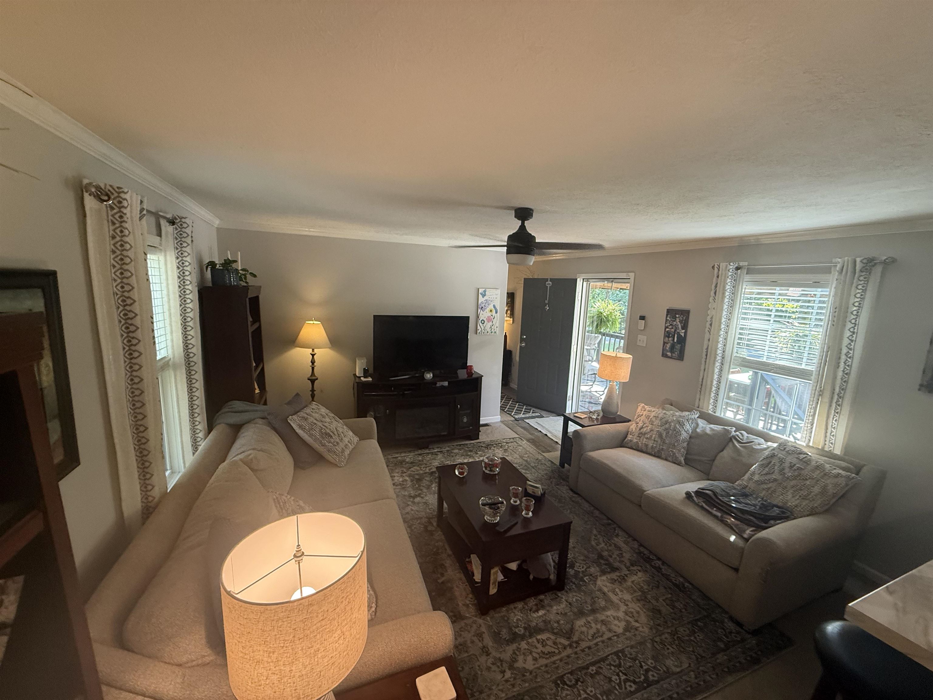 185 PINETREE RD