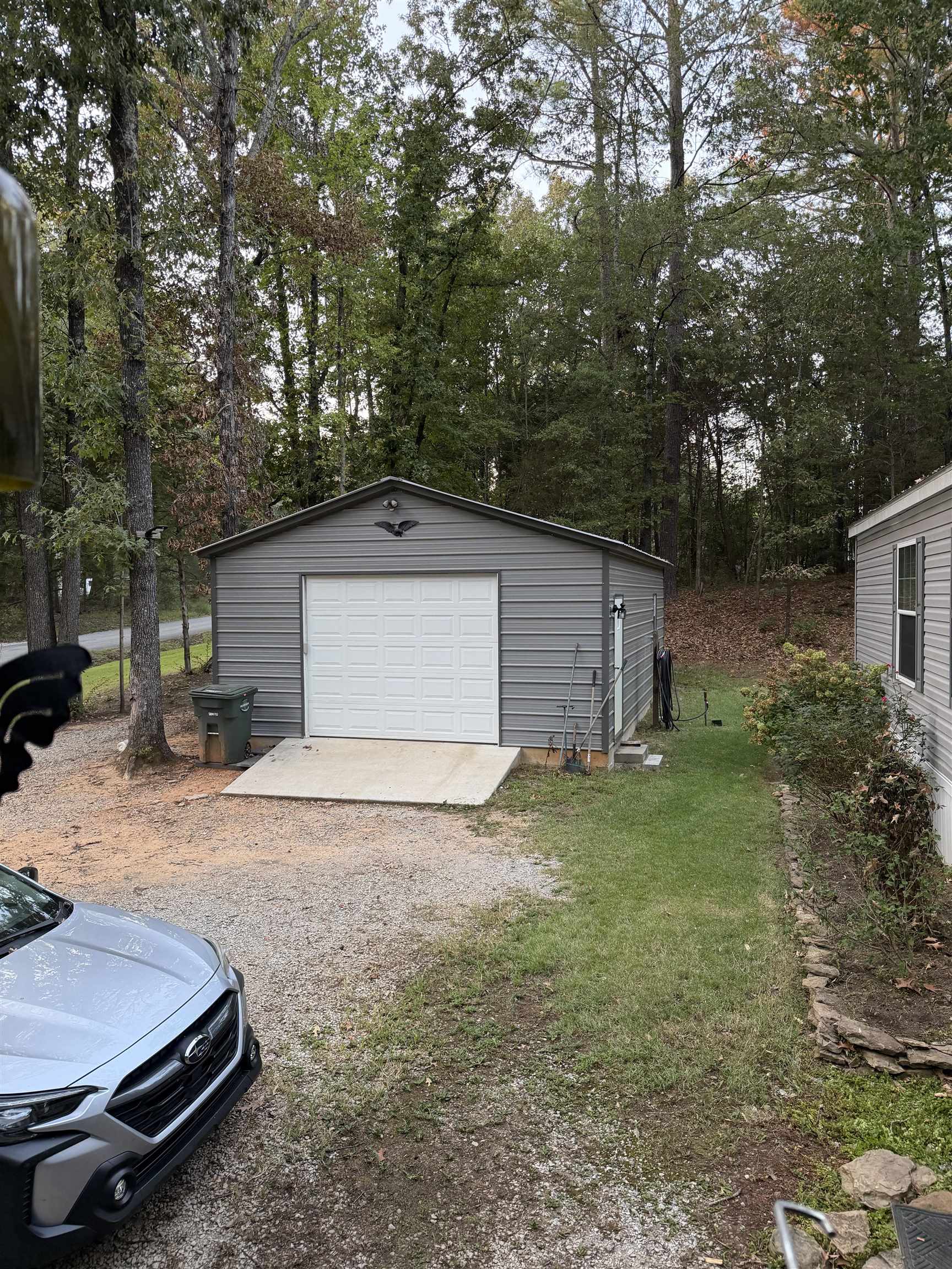 185 PINETREE RD