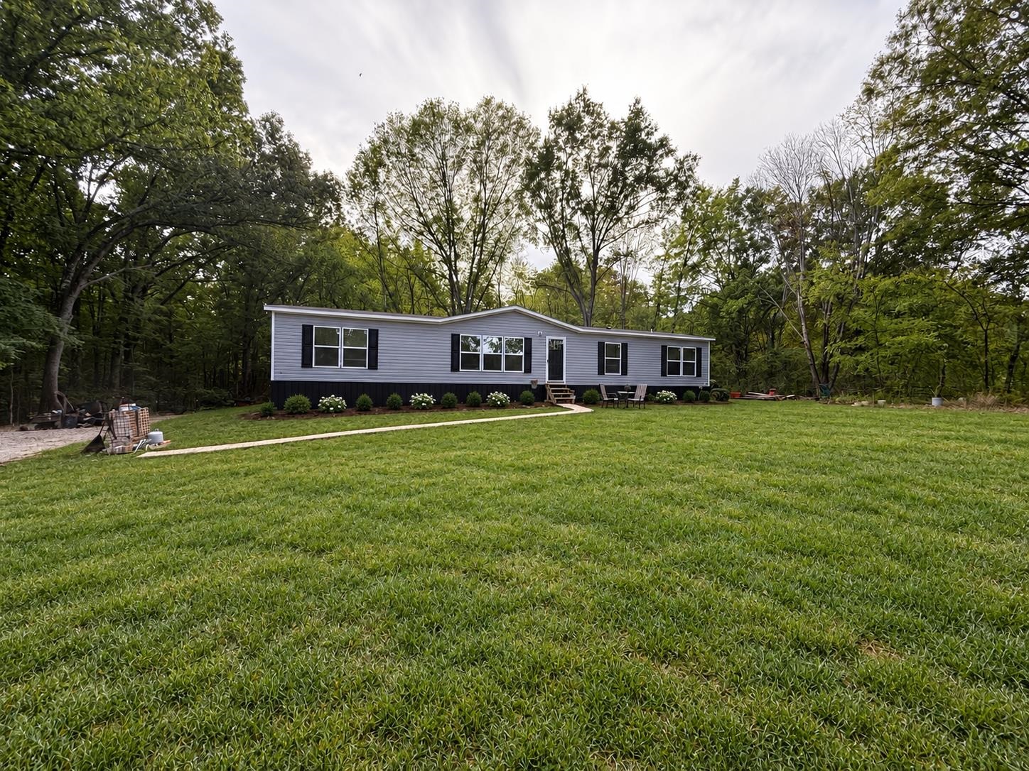 1060 JOANN RD