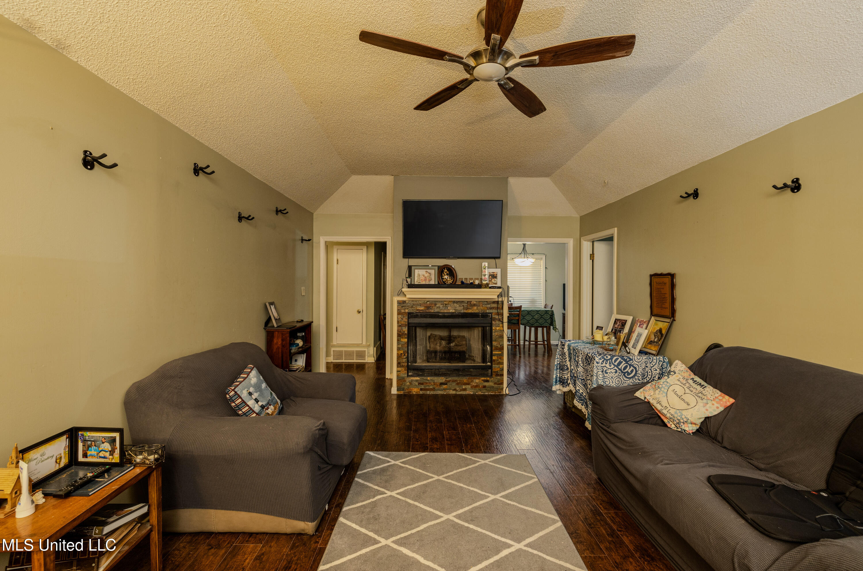 7148 Brooksberry Cove