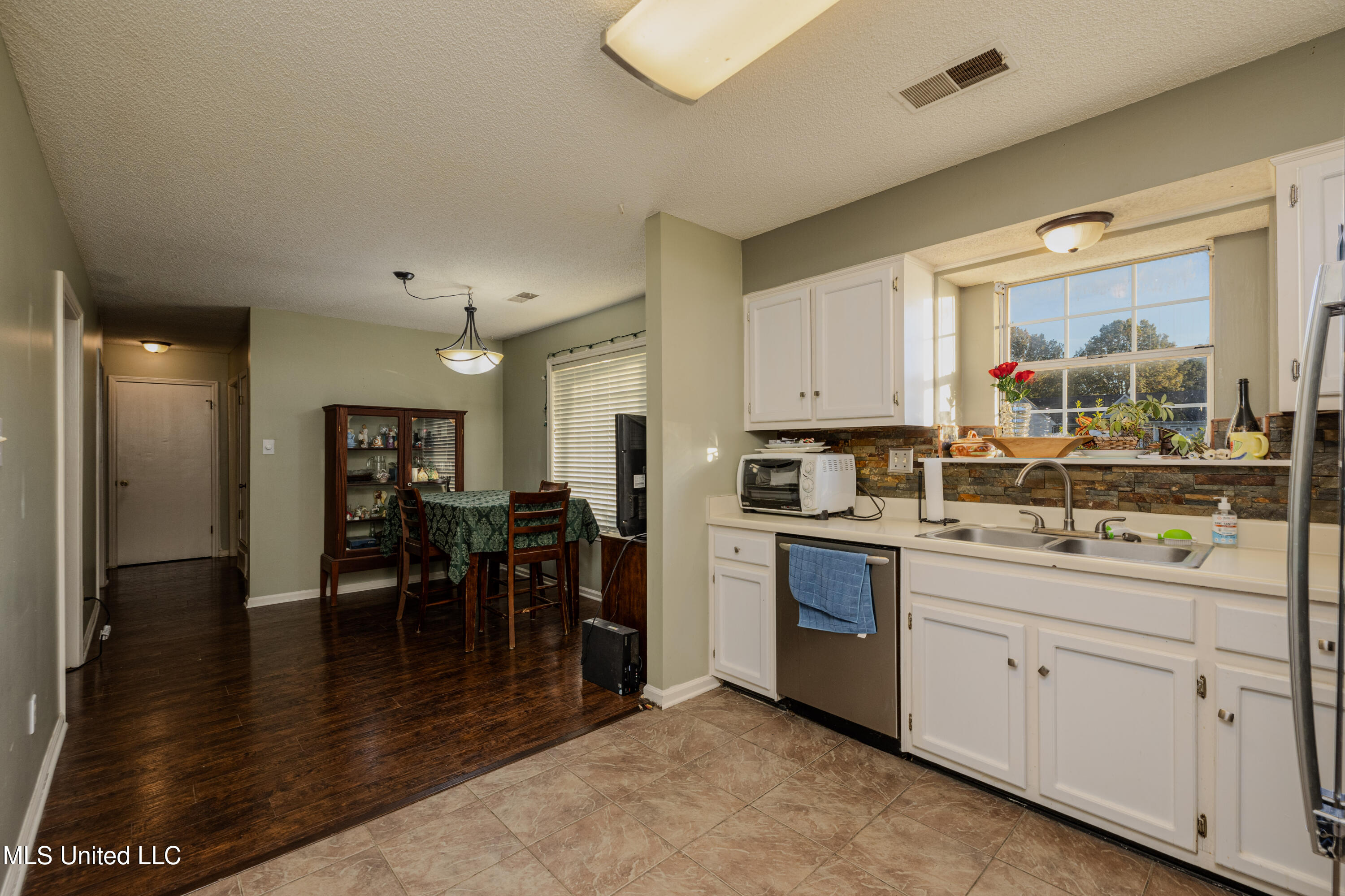 7148 Brooksberry Cove