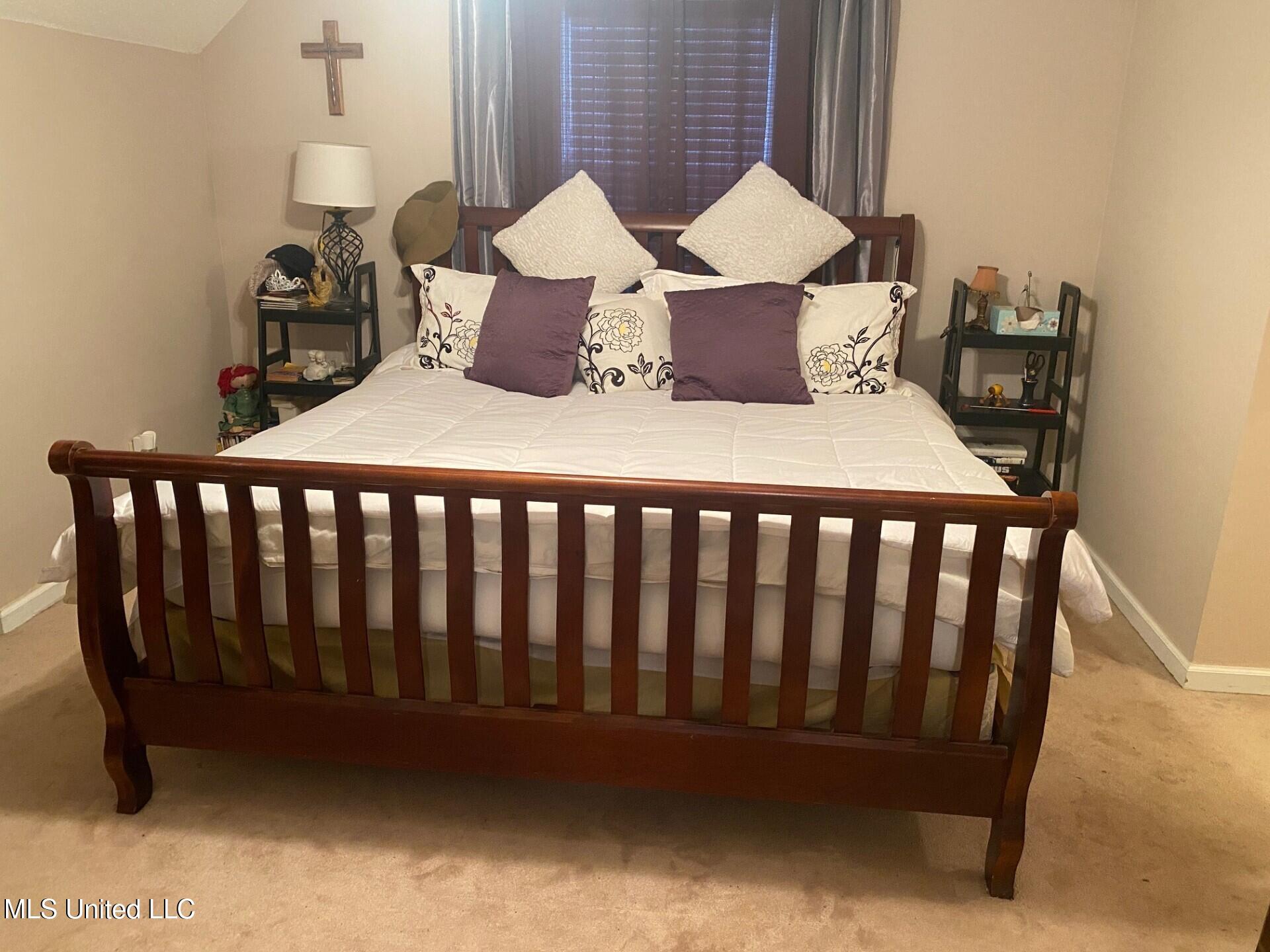 2085 Yellowdog Road