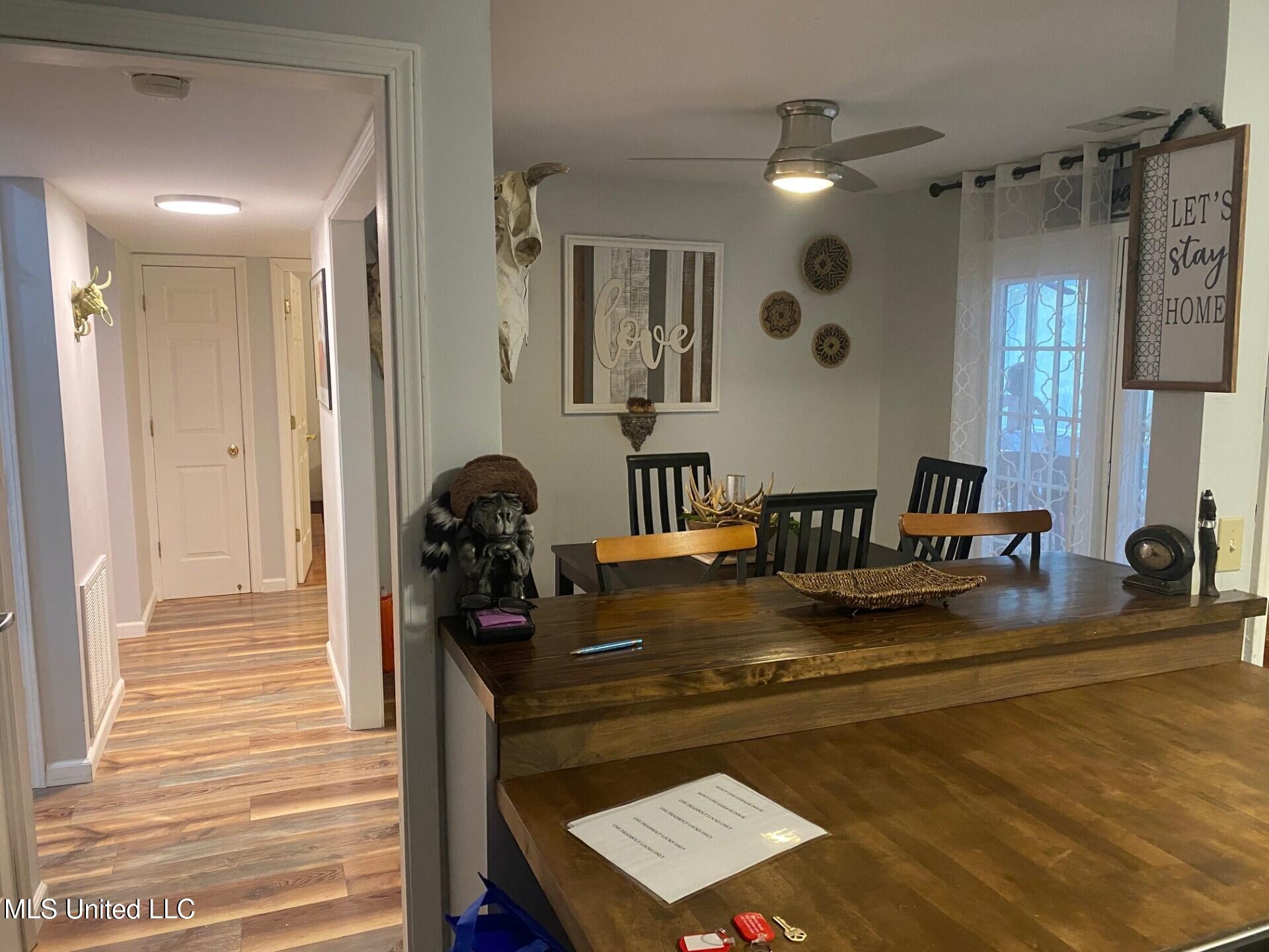2085 Yellowdog Road