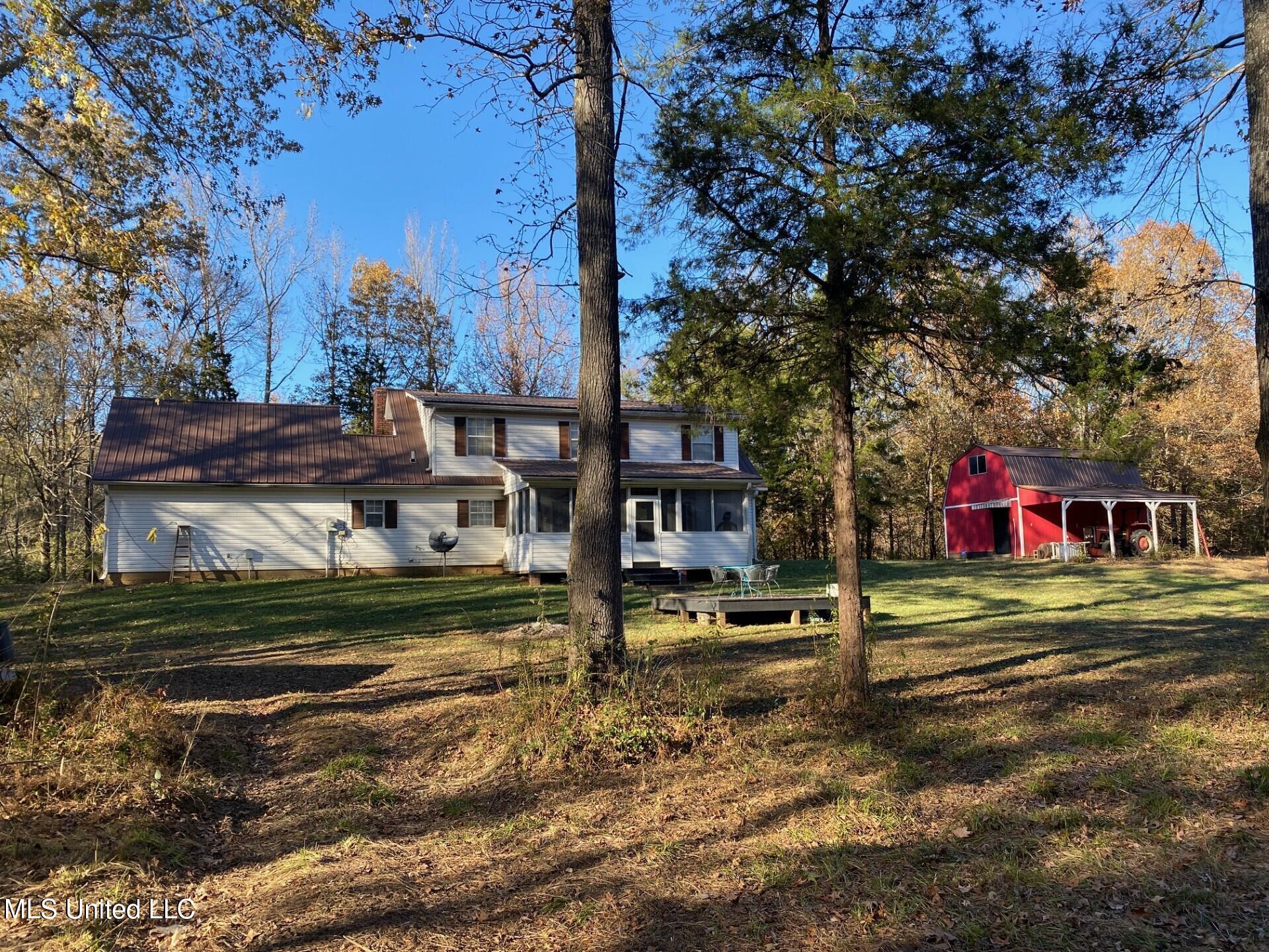 2085 Yellowdog Road