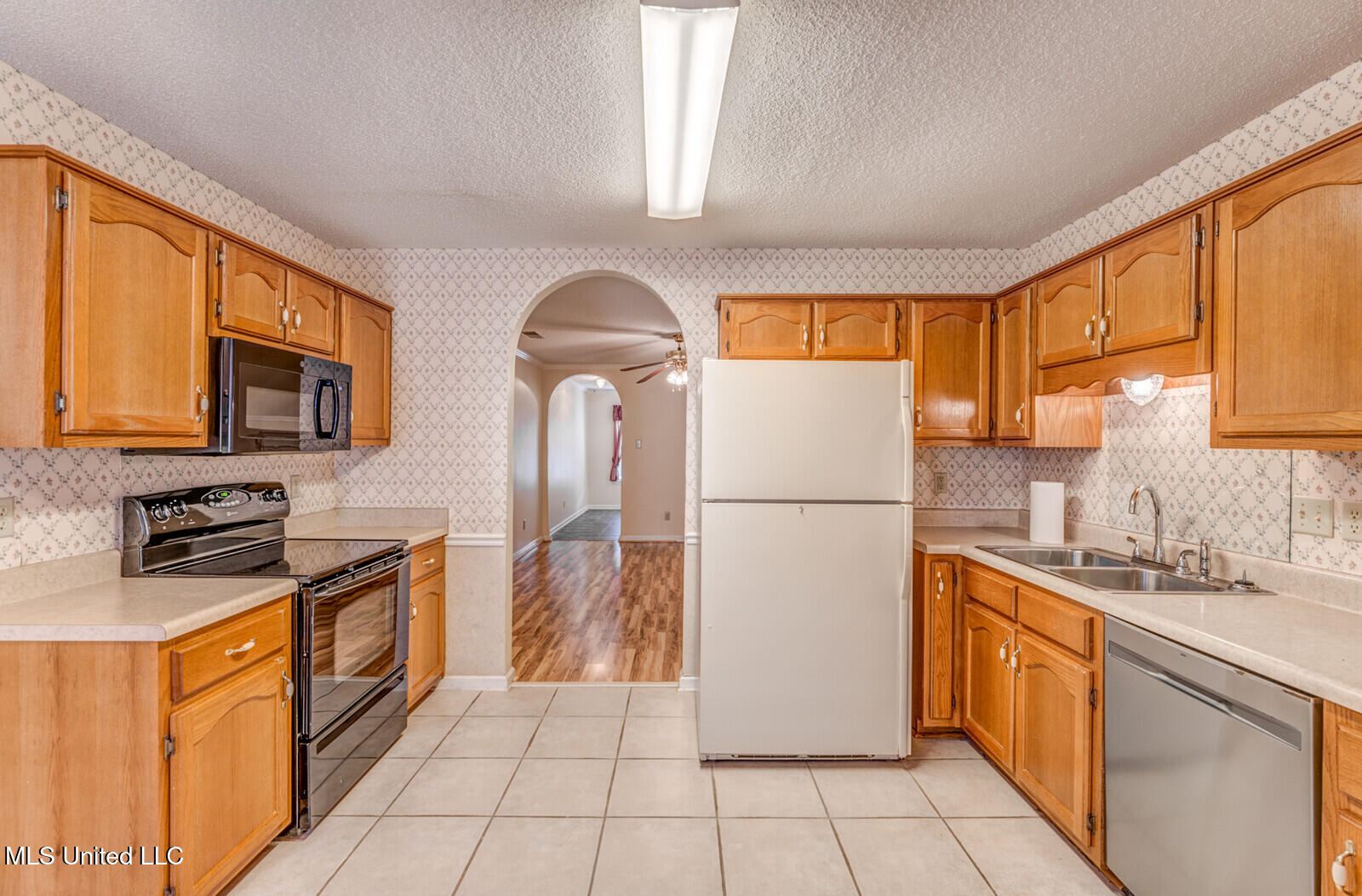 6742 Beaumont Circle