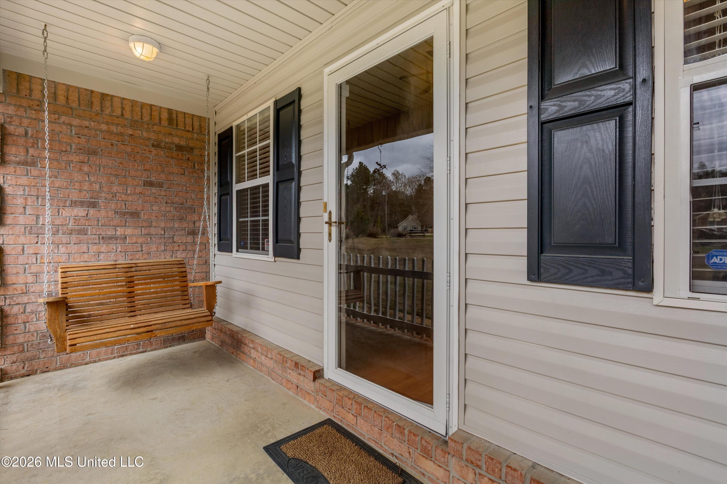 107 Hummingbird Lane