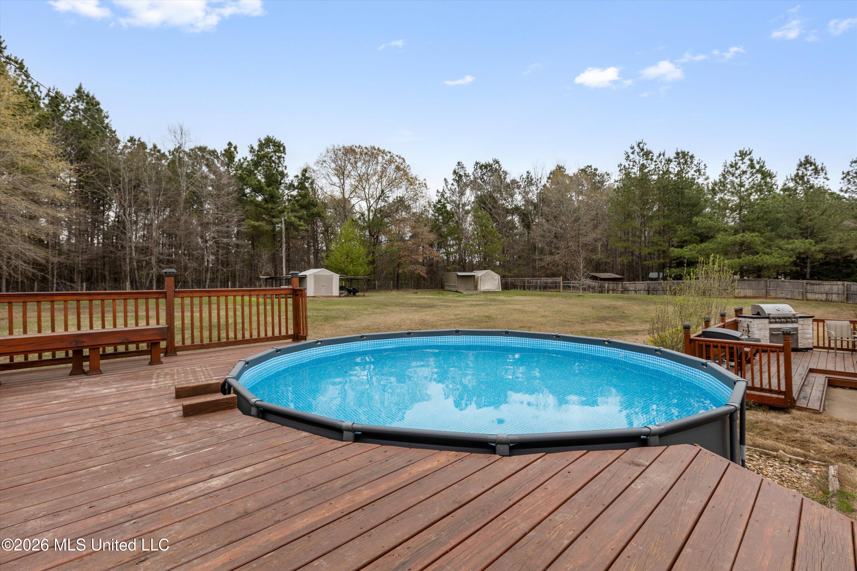 107 Hummingbird Lane