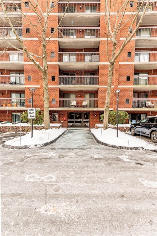 159 Main Street # 6A