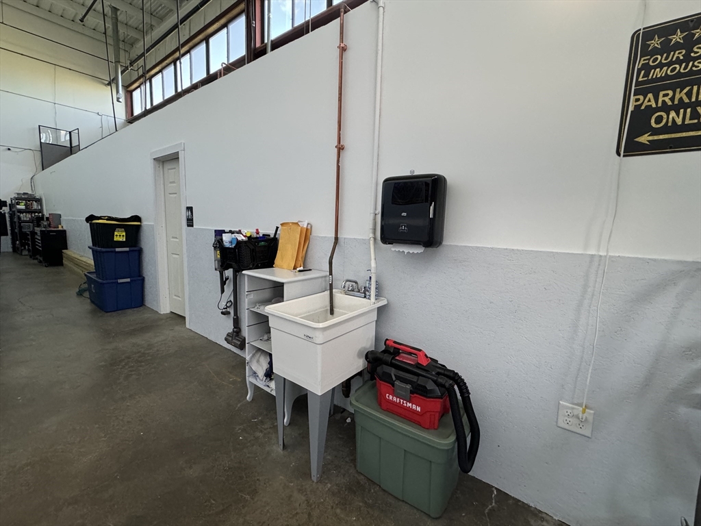 18 Henry Graf Junior Rd # 22