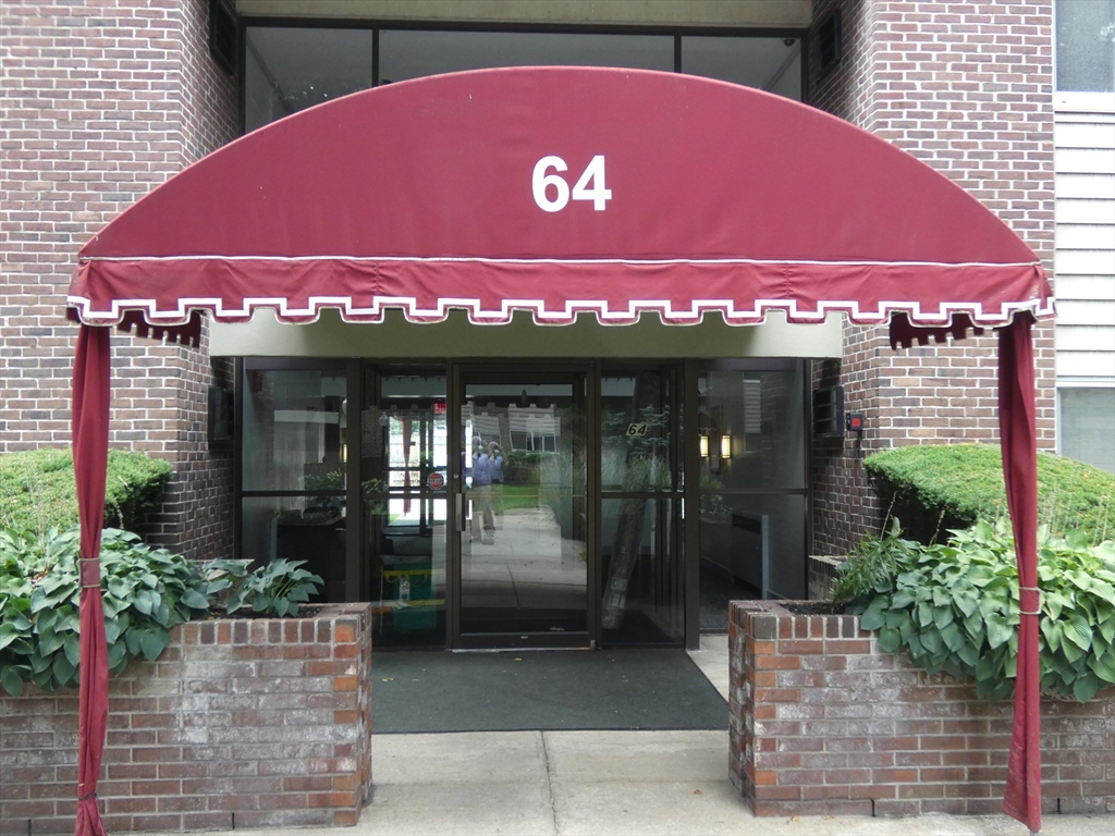 64 Main St # 55B