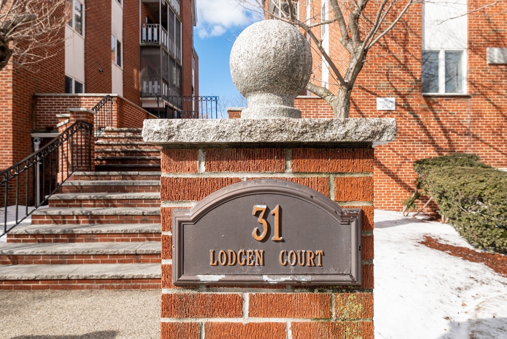 31 Lodgen Ct # 2H