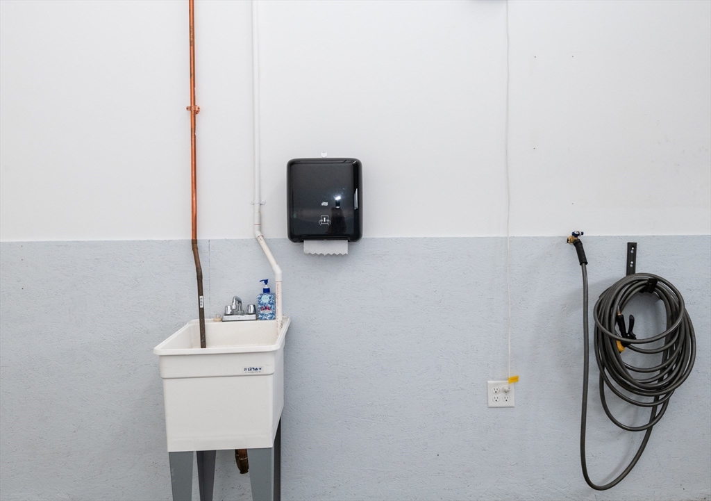 18 Henry Graf Jr Road # 22