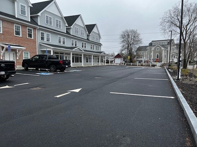 1 Pleasant St # 3 Unit: Fl 1,2,3