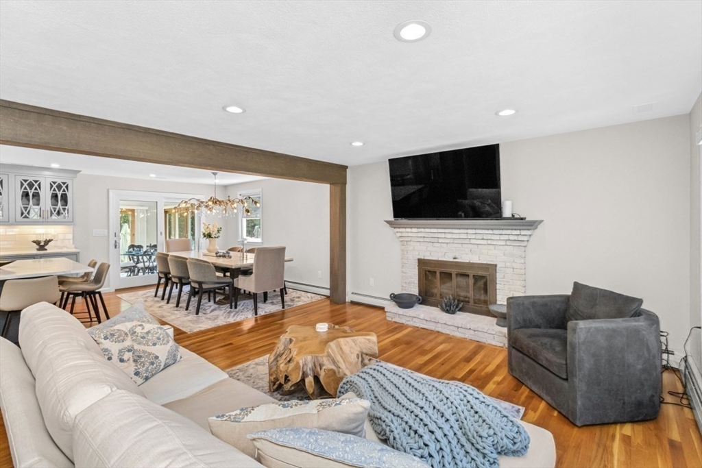 15 Fernwood Road