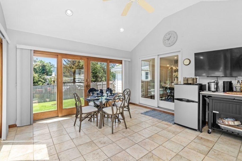 15 Fernwood Road