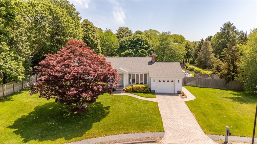 15 Fernwood Road