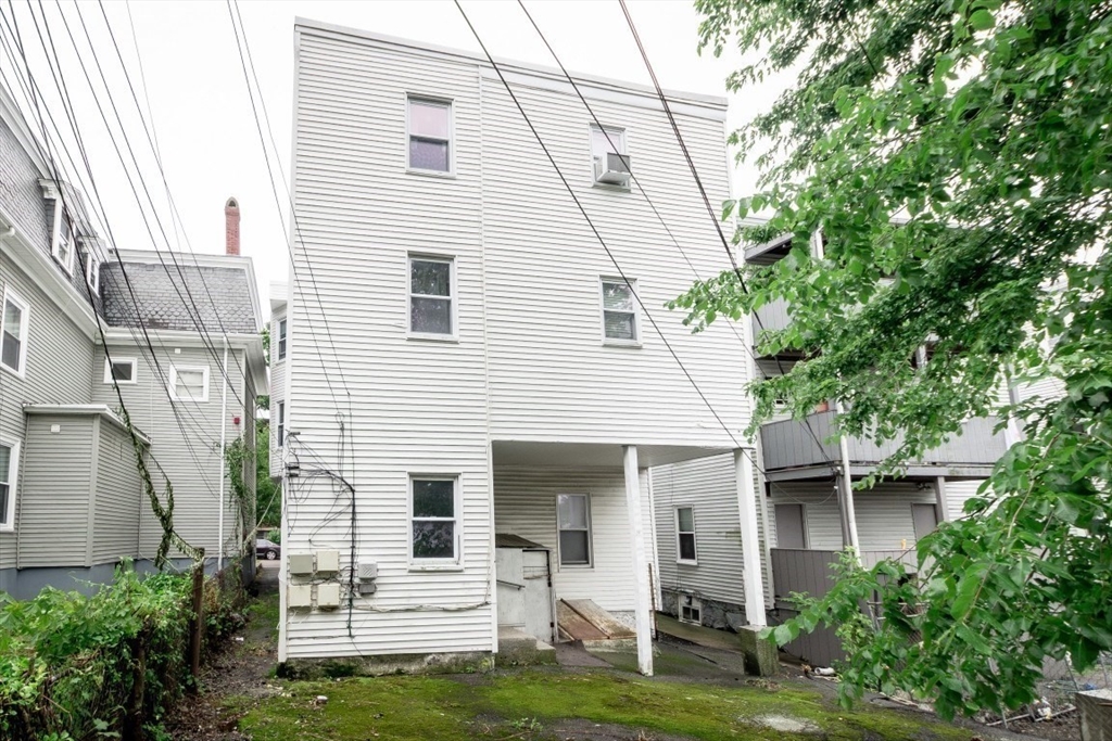 25 W Wyoming Ave # 6