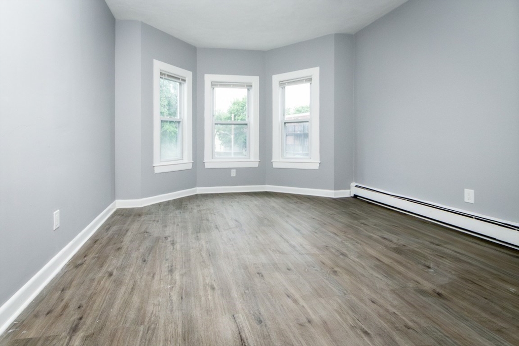 25 W Wyoming Ave # 6