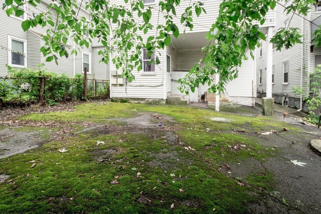 25 W Wyoming Ave # 6
