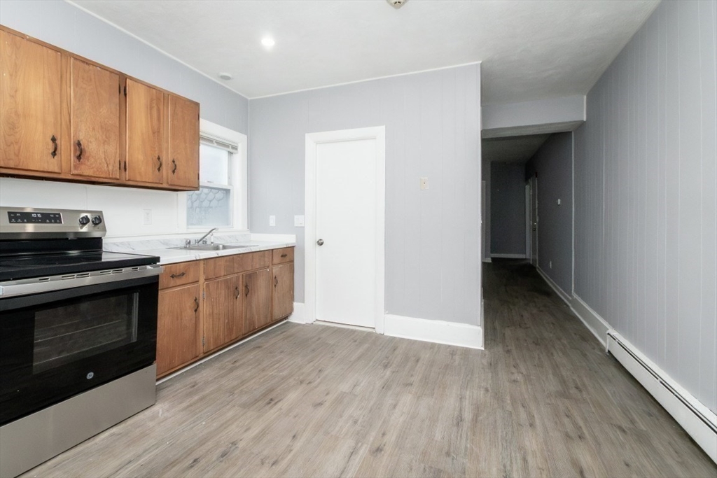 25 W Wyoming Ave # 6