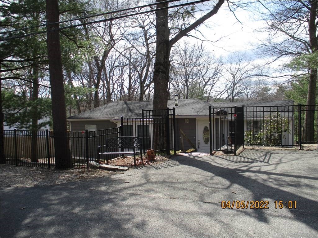 15 Hilldale Ave