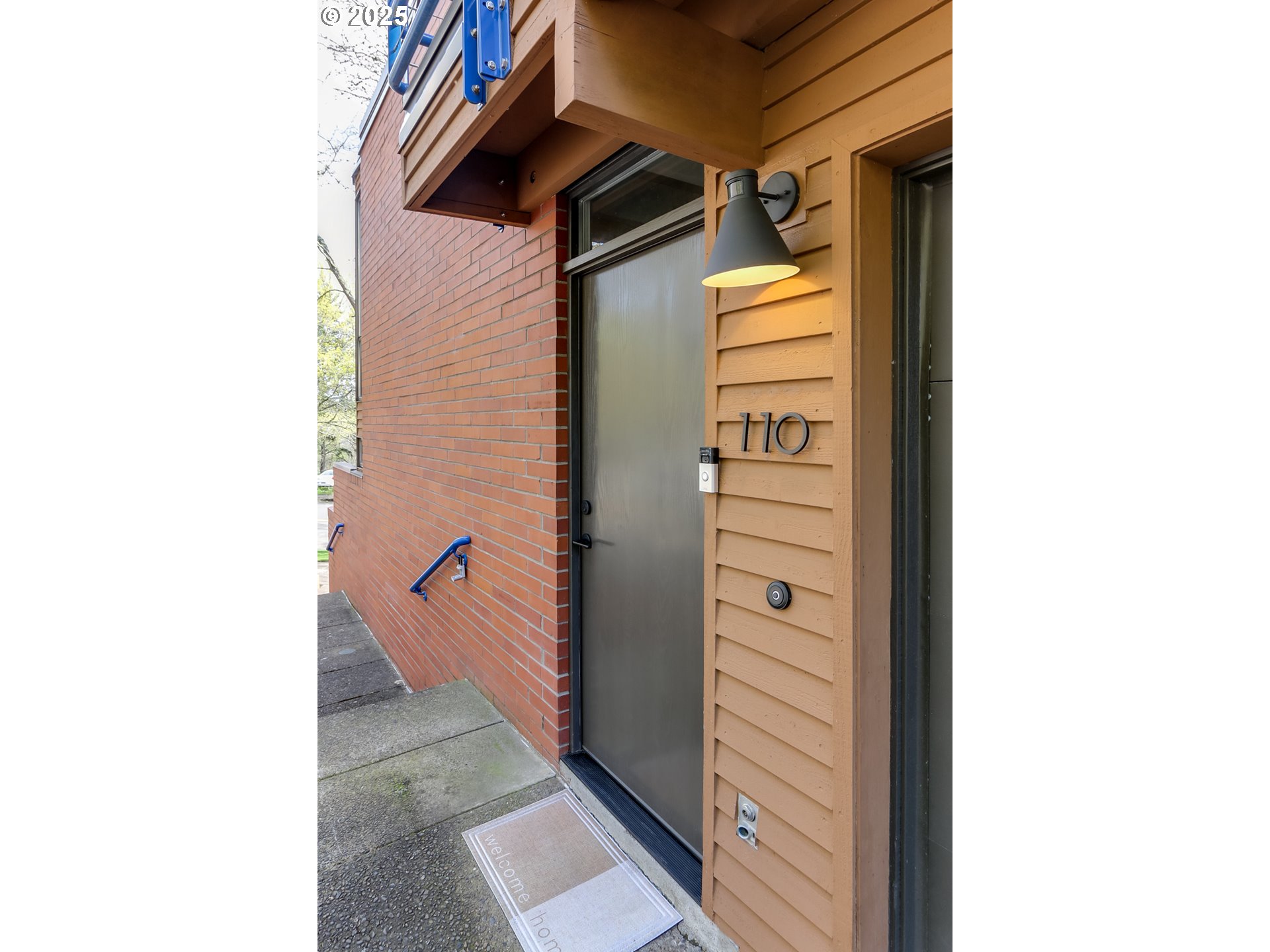 110 HIGH ST