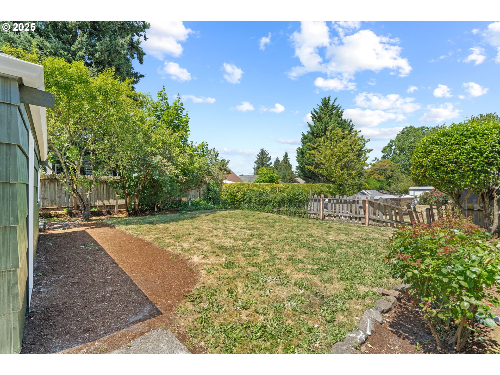 6105 NE 18TH AVE