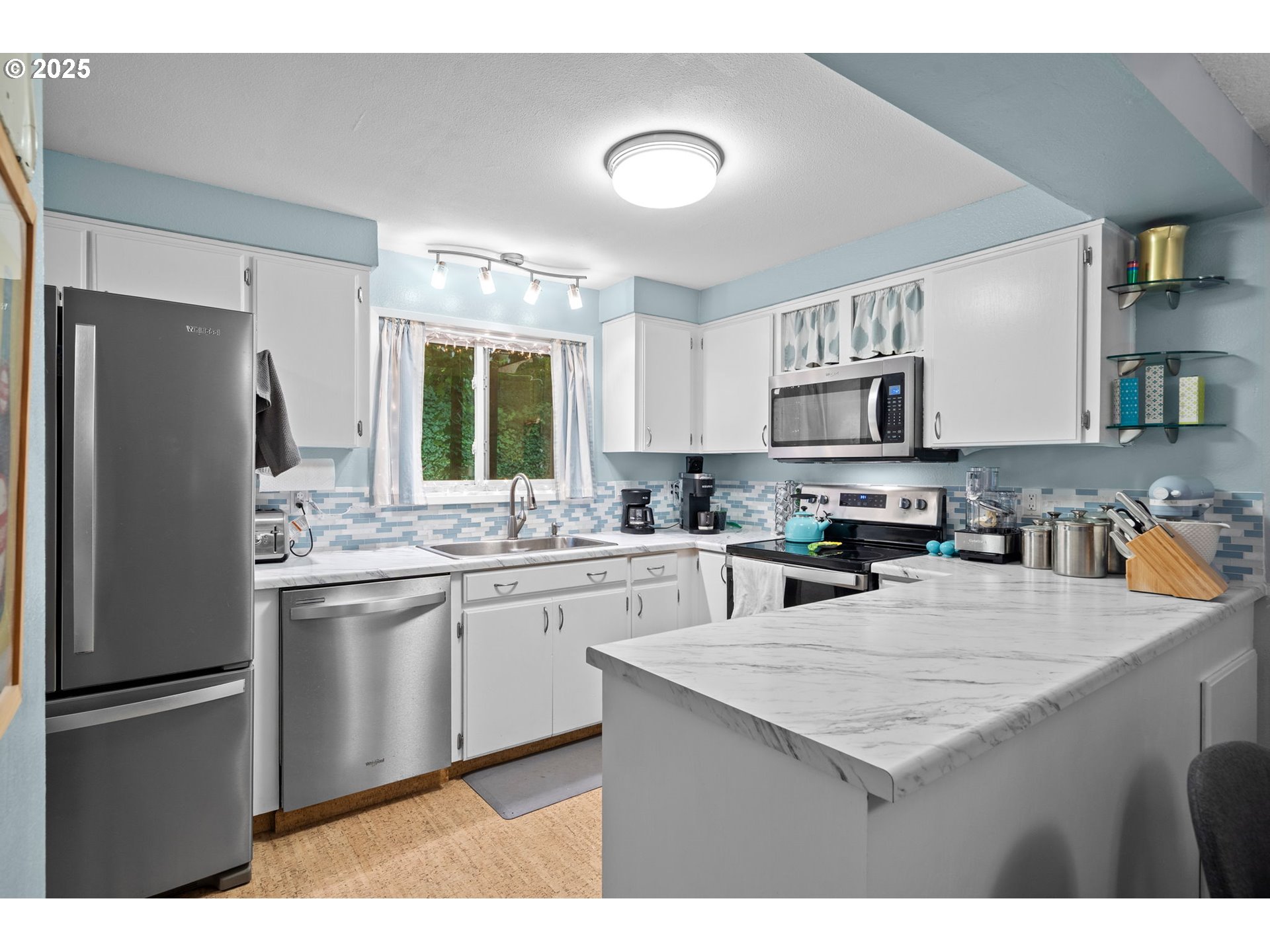 24066 NE TREEHILL DR