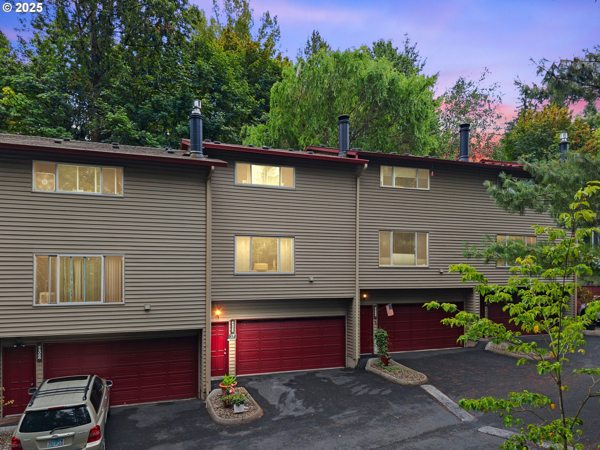 24066 NE TREEHILL DR