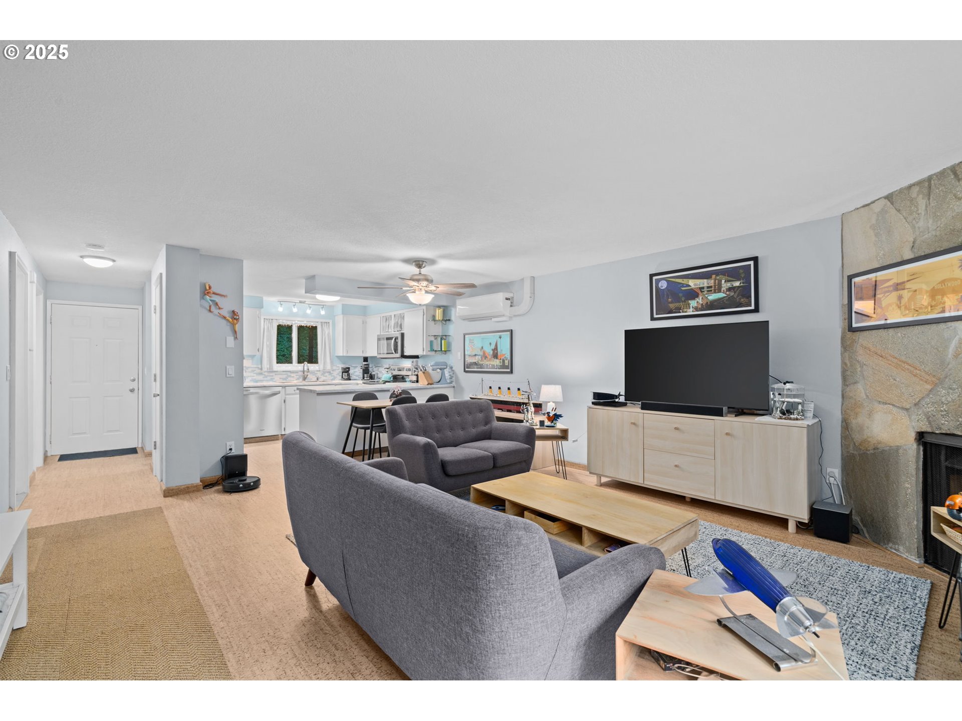 24066 NE TREEHILL DR