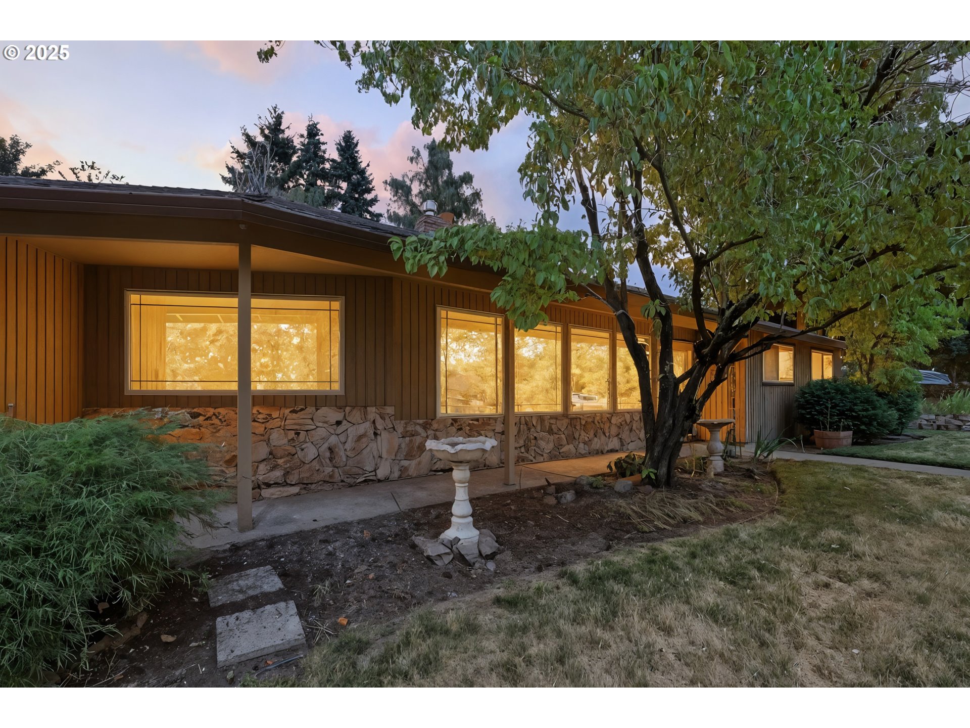 9740 SW NEW FOREST DR