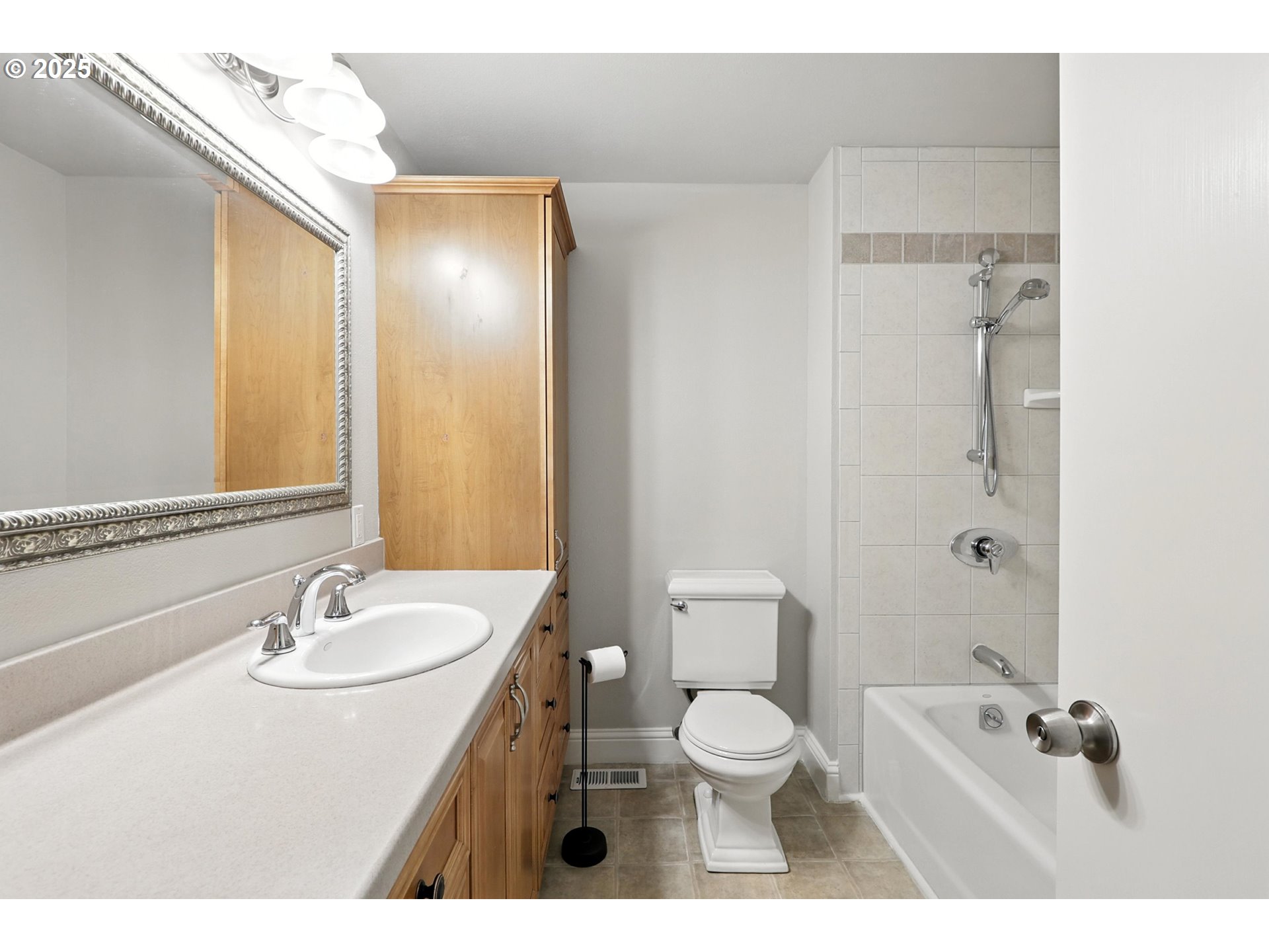 9740 SW NEW FOREST DR