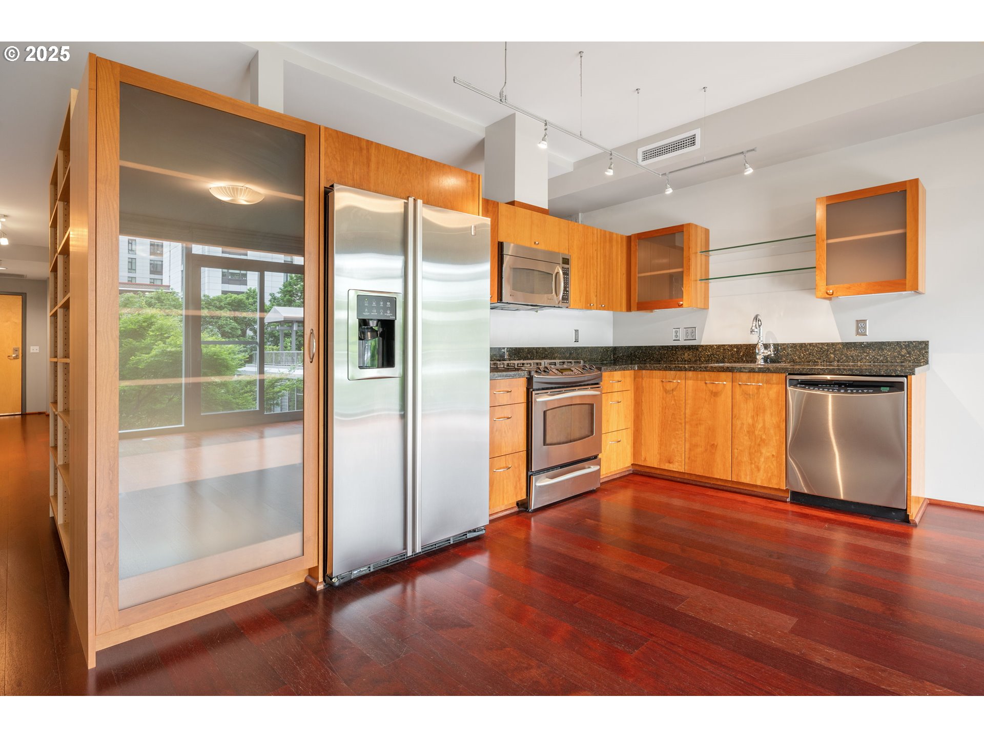 1221 SW 10TH AVE 311