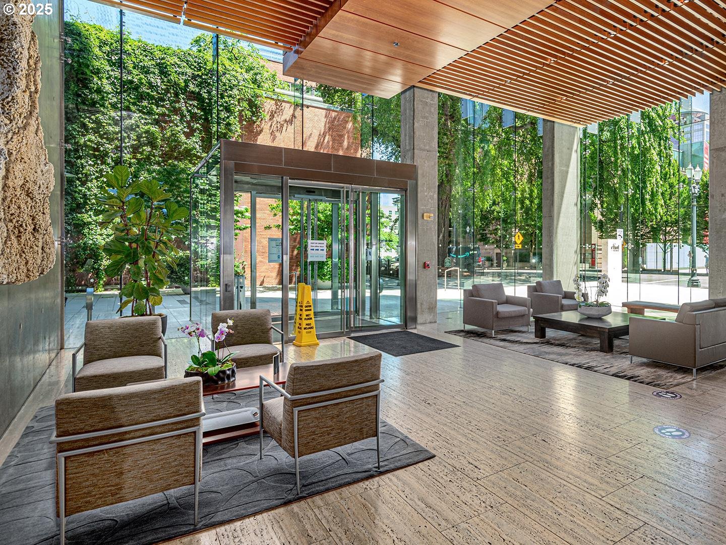 1221 SW 10TH AVE 311