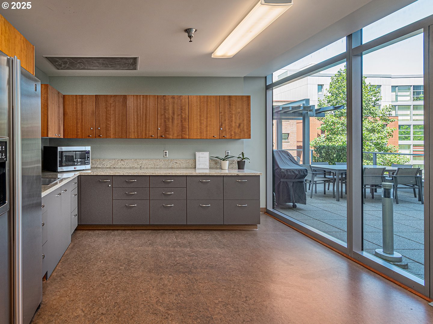 1221 SW 10TH AVE 311