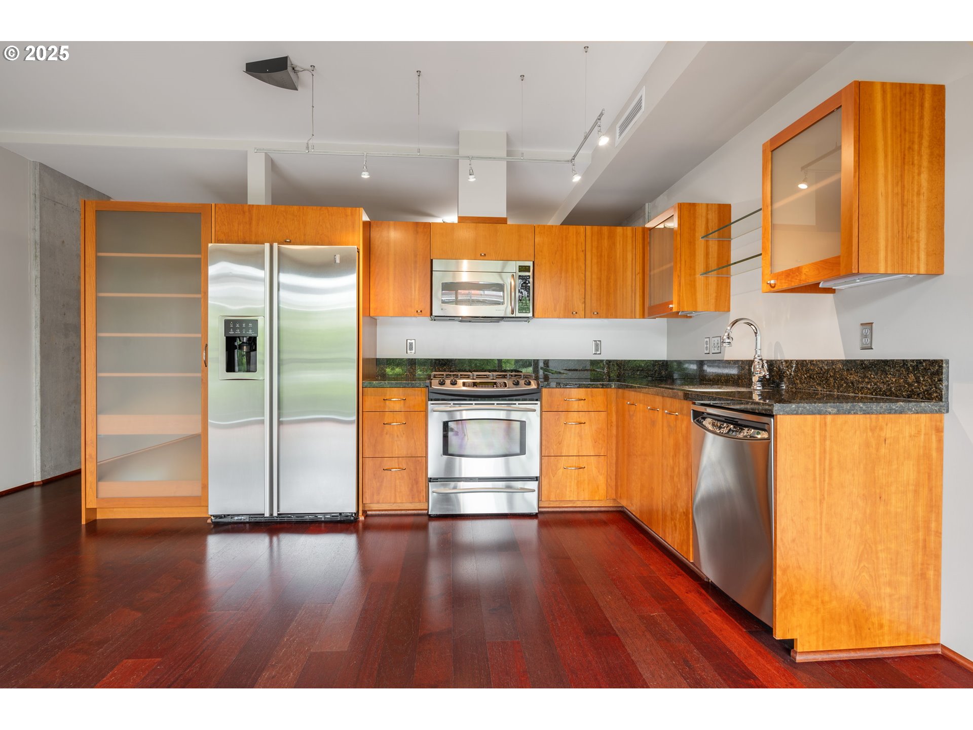 1221 SW 10TH AVE 311