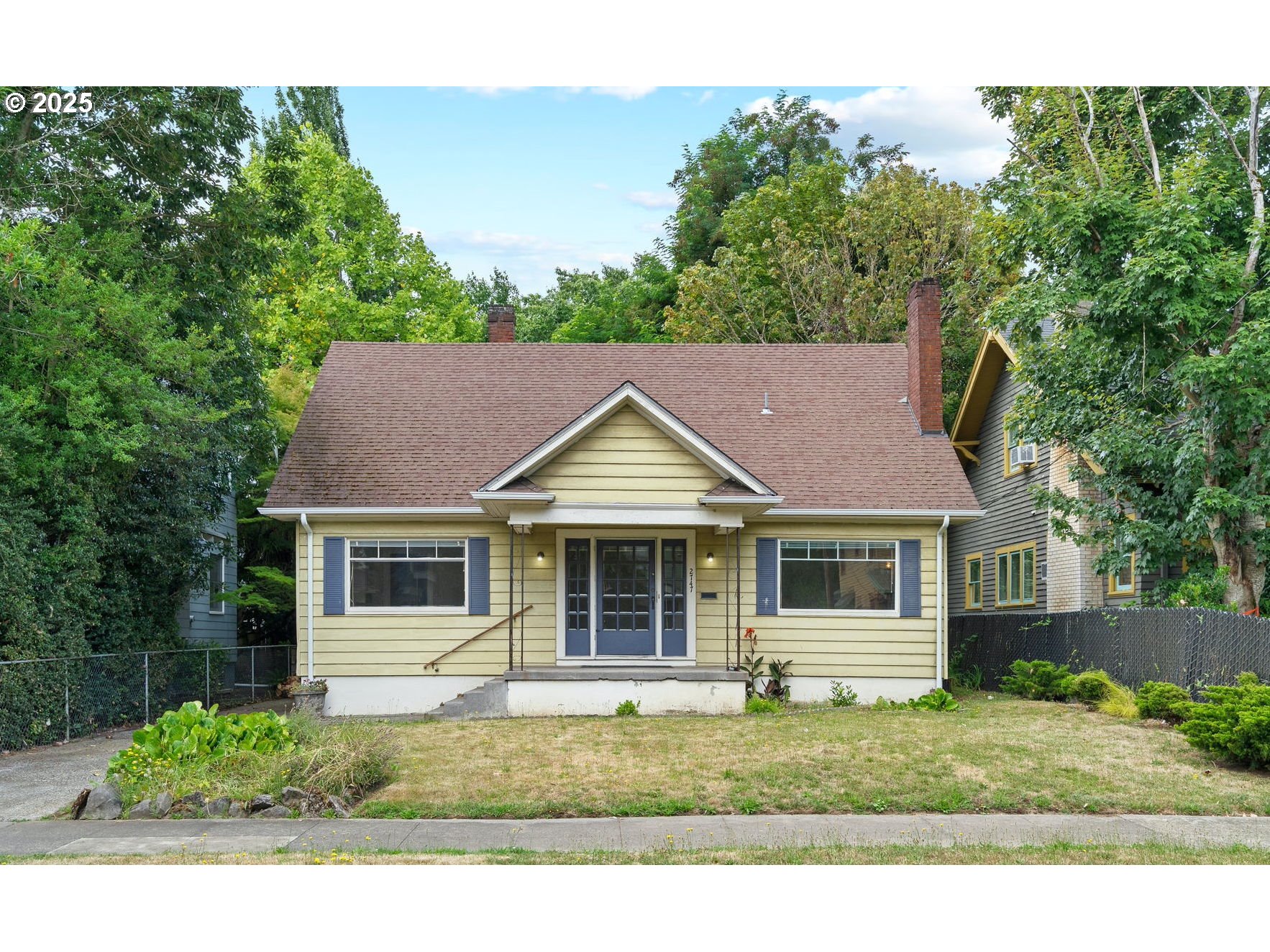 2747 NE 11TH AVE