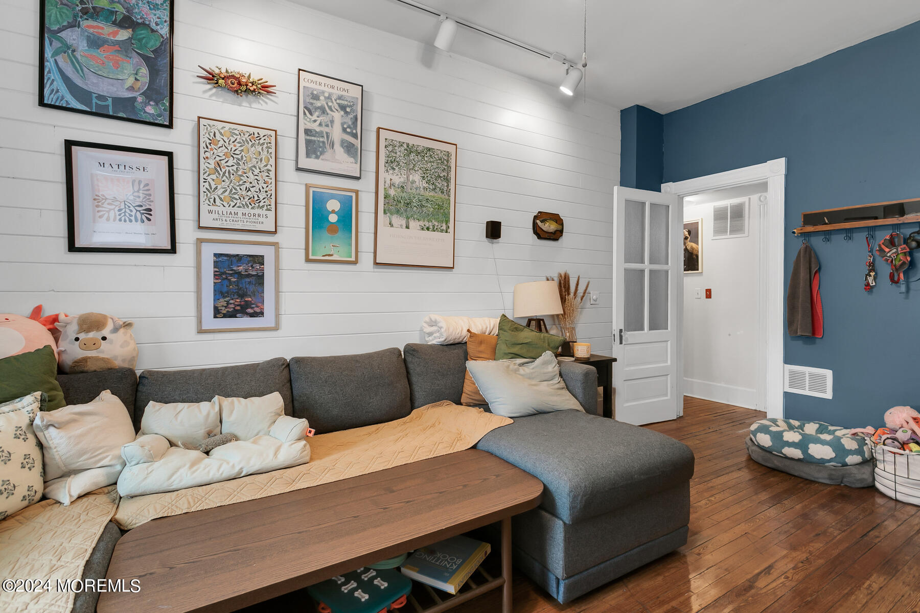 7 Wharf Avenue