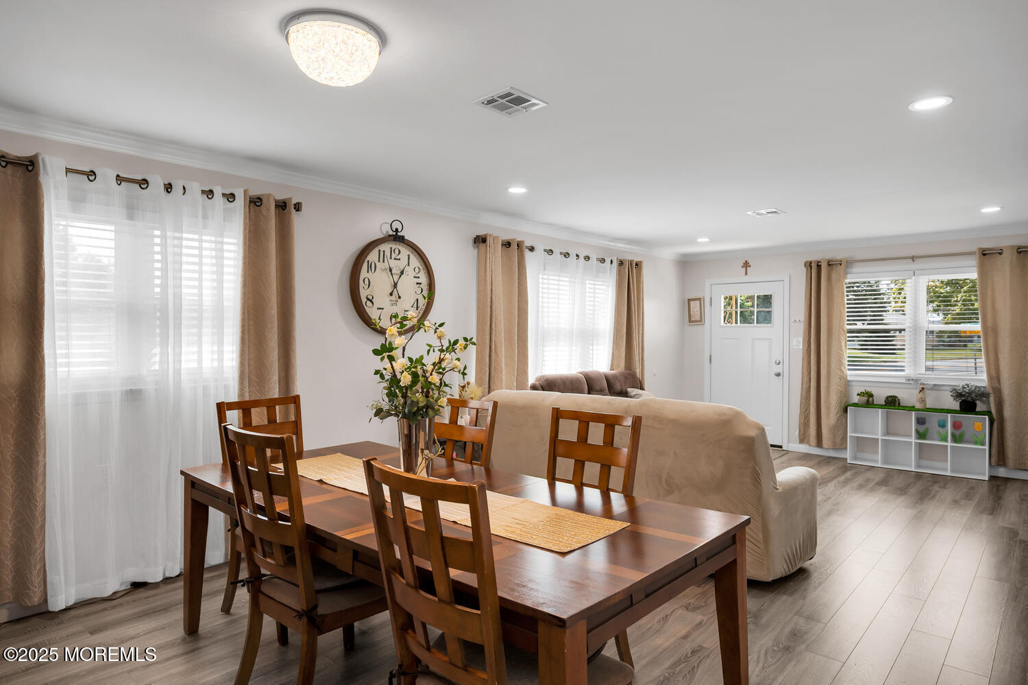 2 Capri Court
