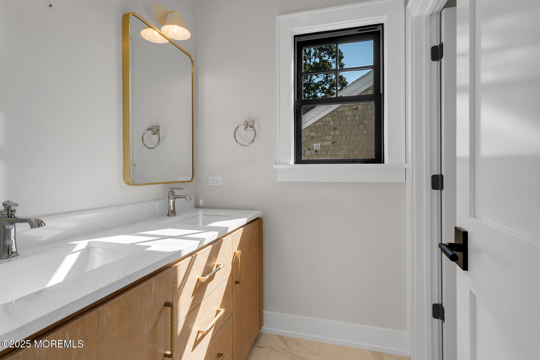 121 Black Point Road