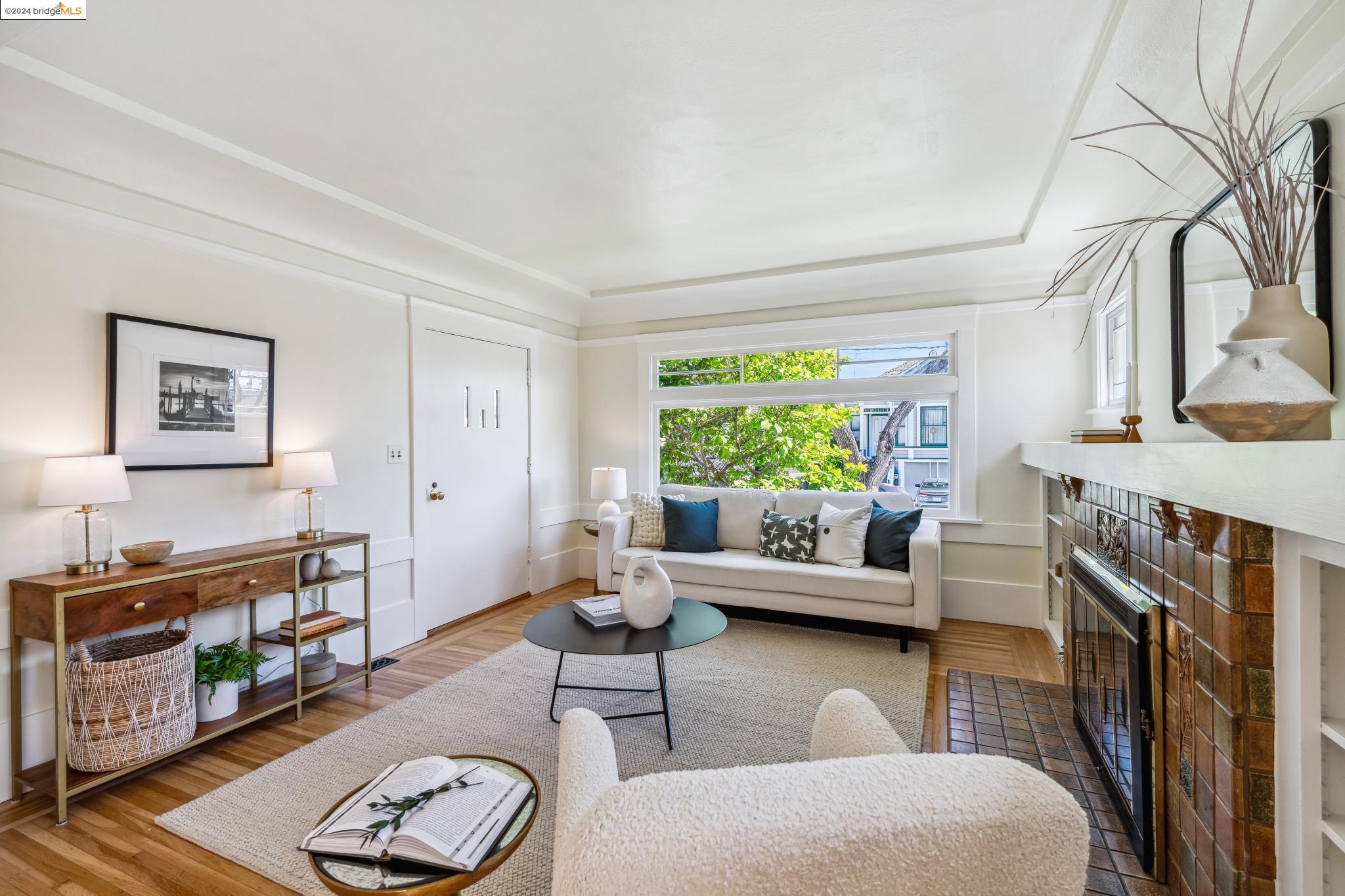 1207 High Street